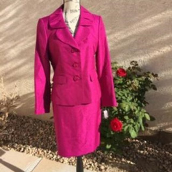 Stunning Magenta Pink Le Suit Skirt Set Size 6P - Picture 1 of 9